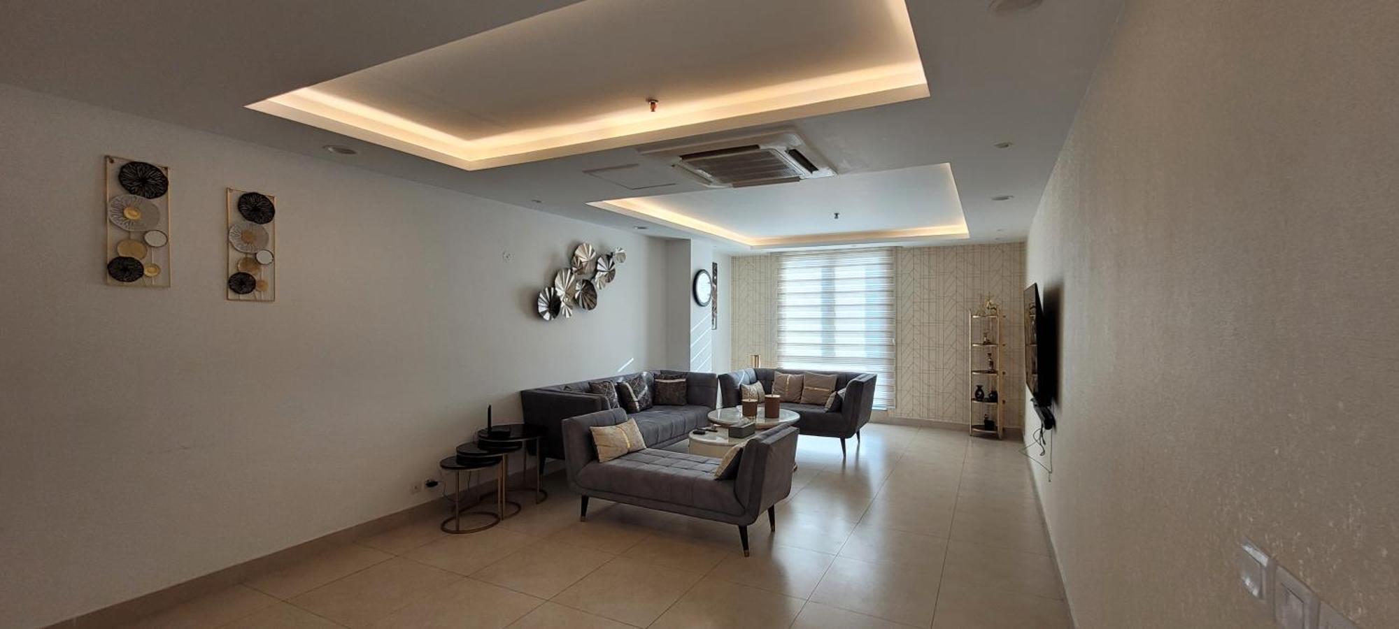 Goldcrest Luxury Apartments Лахор Экстерьер фото