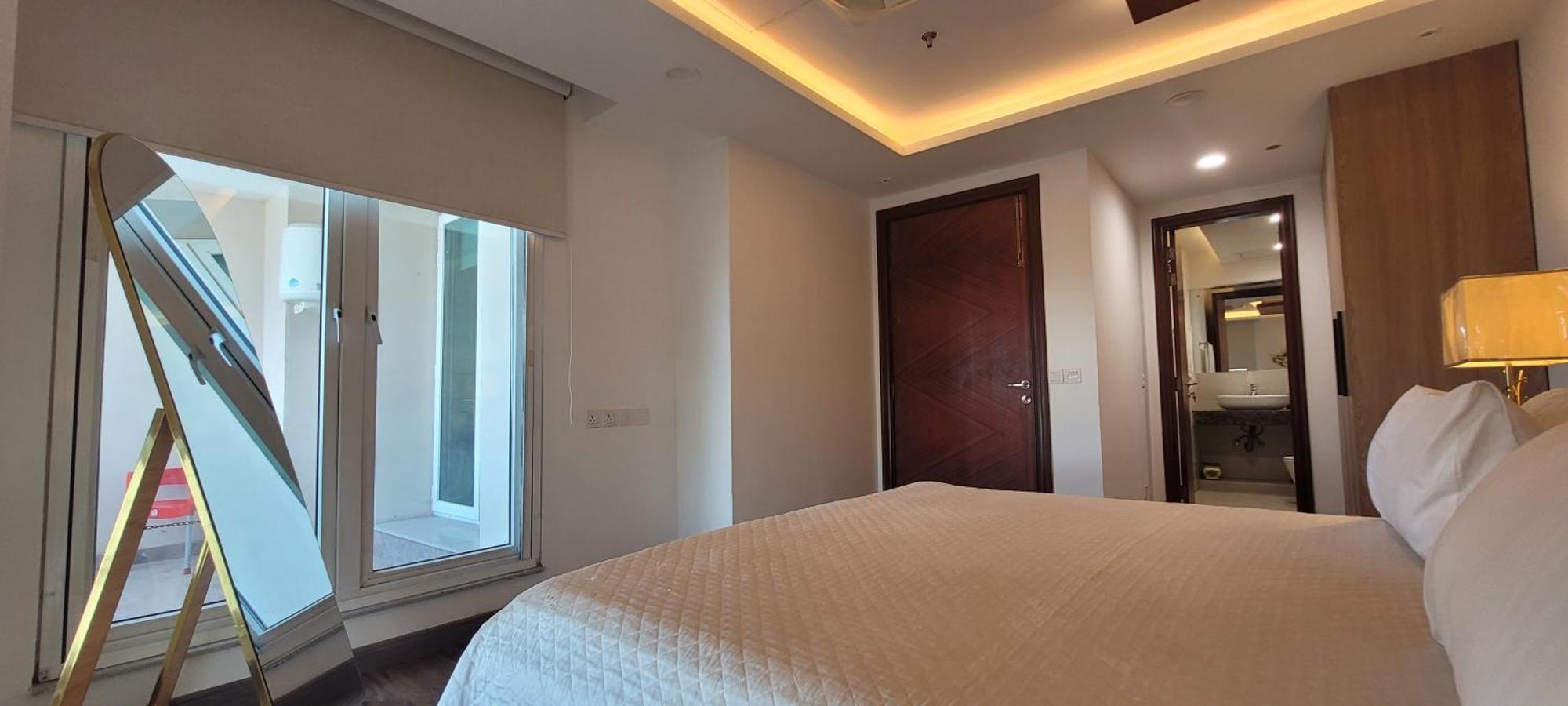 Goldcrest Luxury Apartments Лахор Экстерьер фото