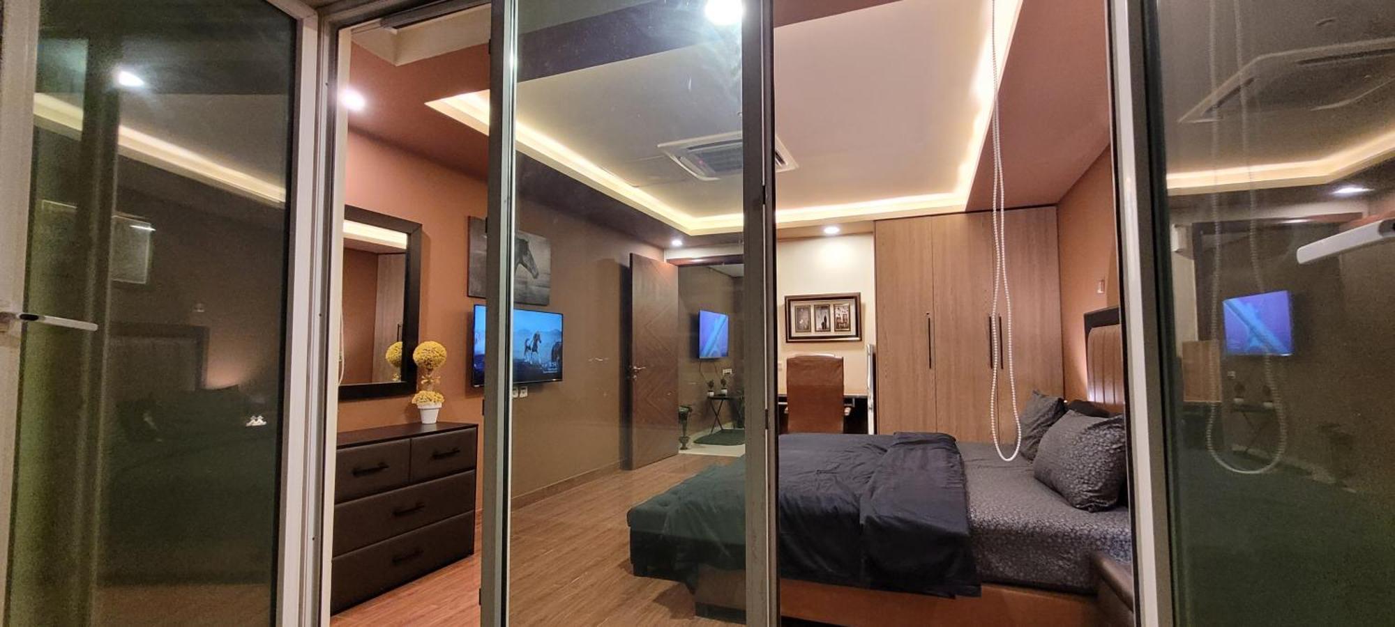 Goldcrest Luxury Apartments Лахор Экстерьер фото
