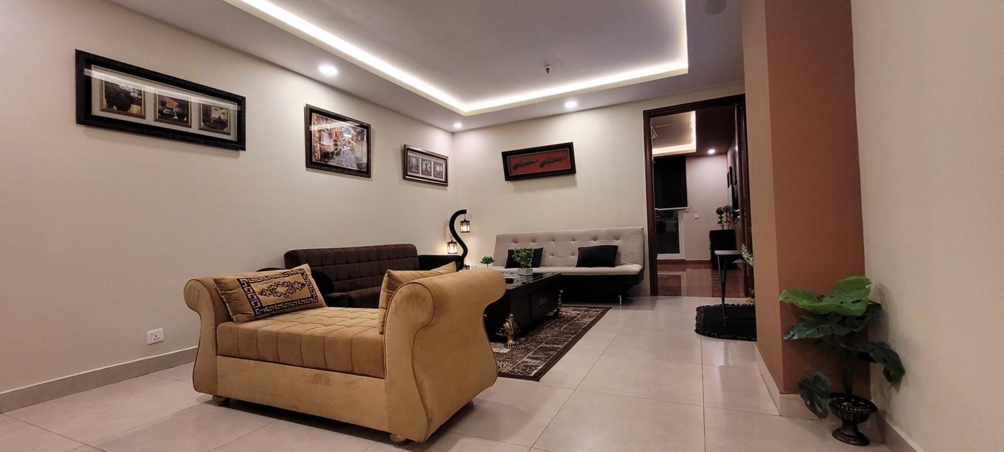 Goldcrest Luxury Apartments Лахор Экстерьер фото