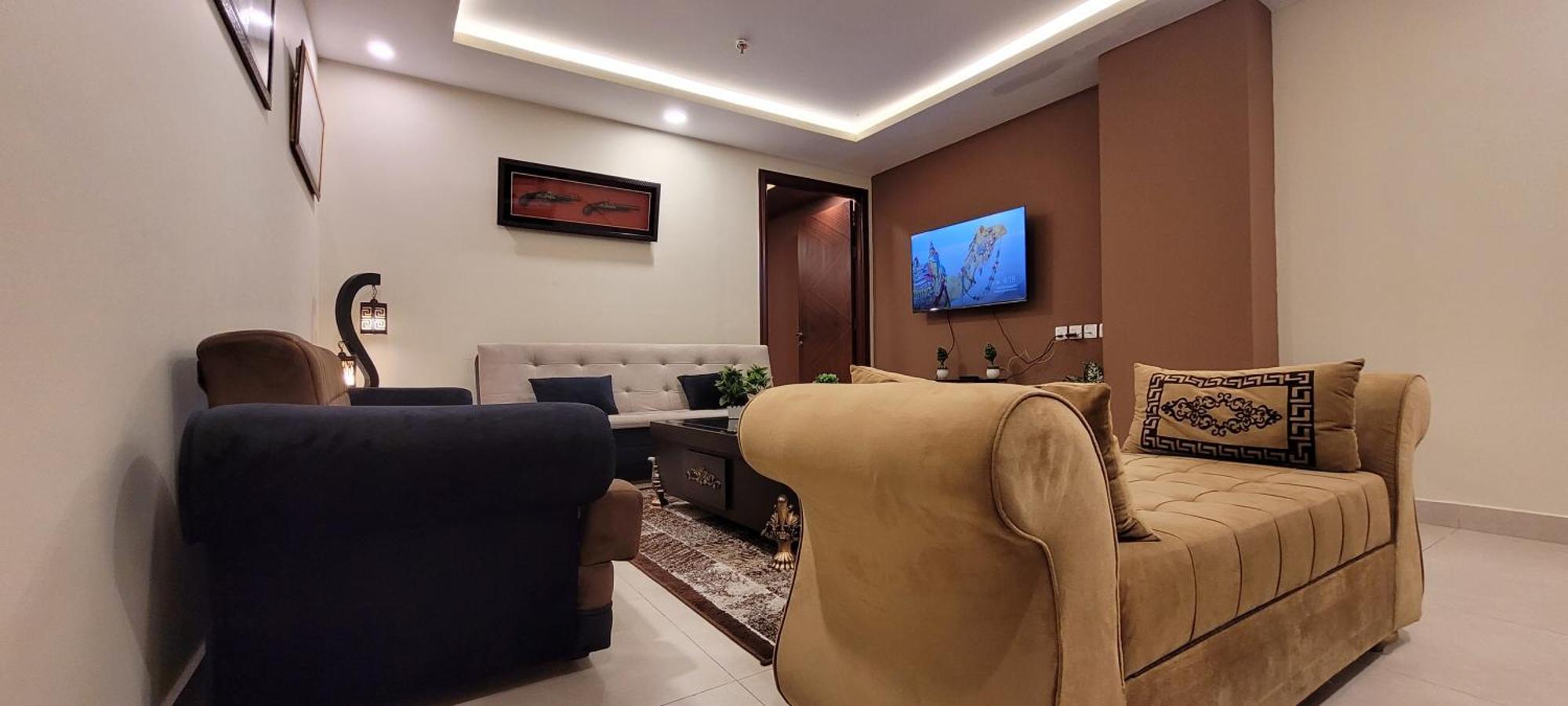 Goldcrest Luxury Apartments Лахор Экстерьер фото