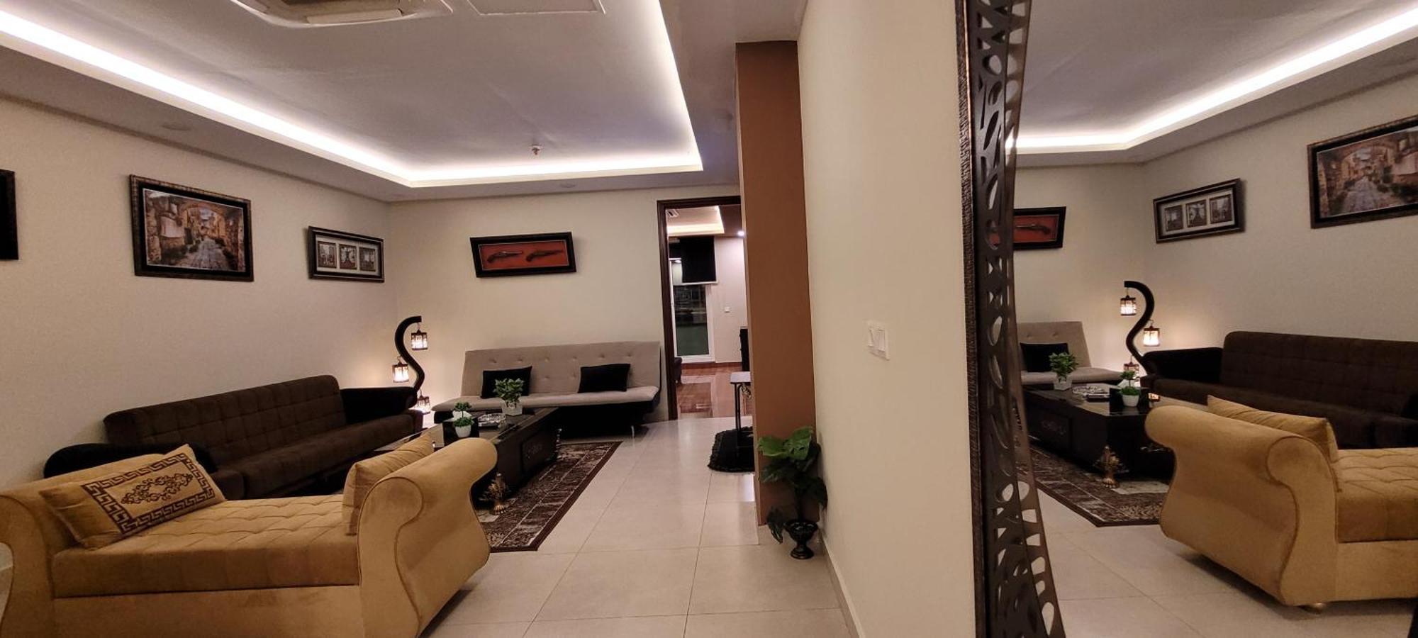 Goldcrest Luxury Apartments Лахор Экстерьер фото