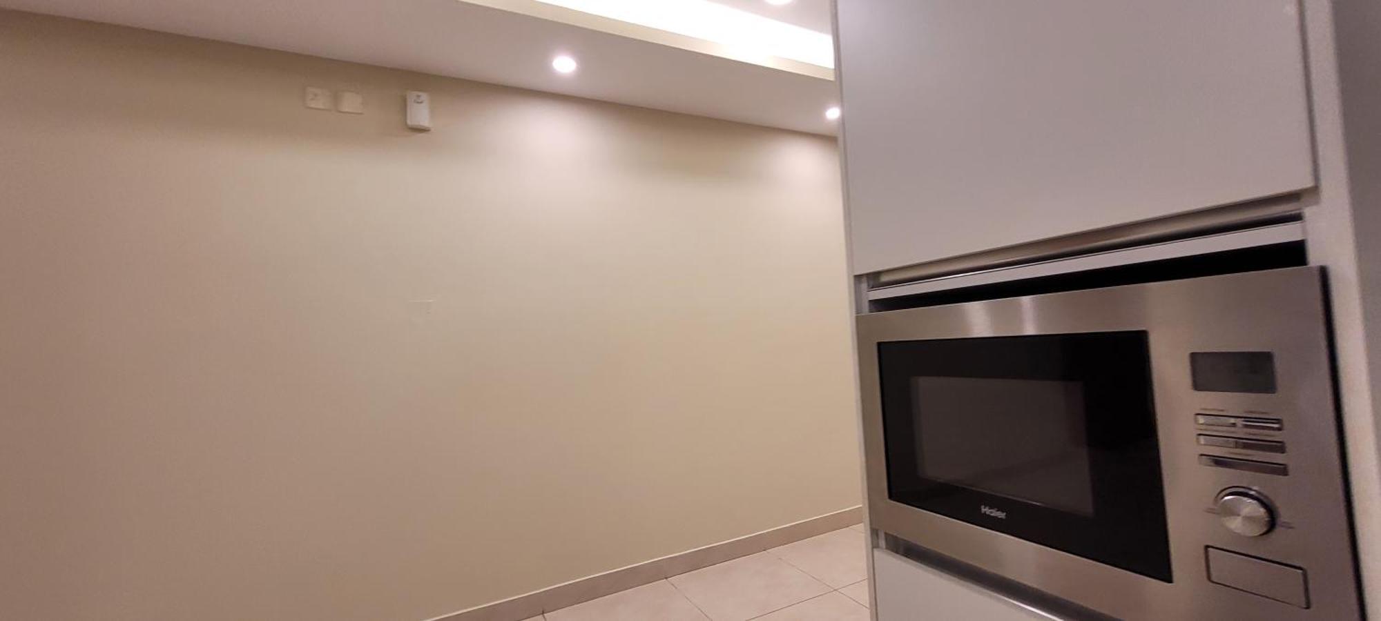 Goldcrest Luxury Apartments Лахор Экстерьер фото